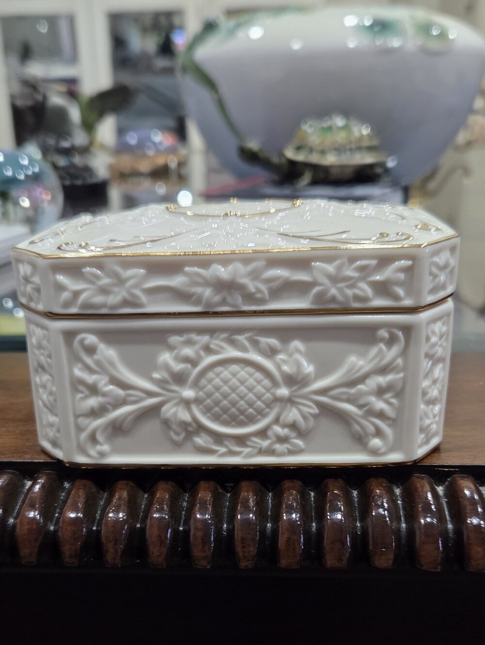 Lenox White Porcelain Decorative Jewelry Box with Gold Accents